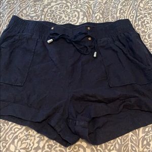 Navy linen shorts